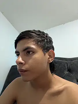 Snapshot of two_cam_latin chatting on 02/27/26, 05:07 two cam latin online show from 02/27/26, 05:07