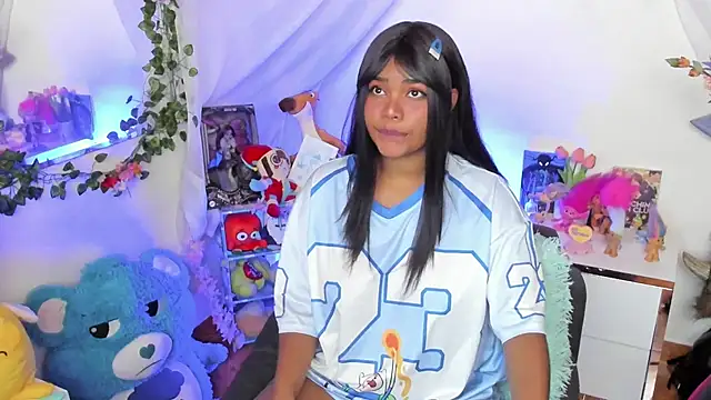 Snapshot of Angel_Belll chatting on 02/14/26, 01:13 Angel Belll online show from 02/14/26, 01:13