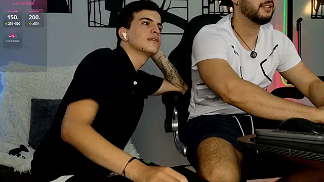 Snapshot of damian_buck chatting on 03/02/26, 01:19 damian buck online show from 03/02/26, 01:19