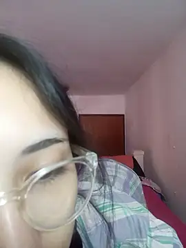 Snapshot of isaaabelaaa chatting on 02/14/26, 12:02 isaaabelaaa online show from 02/14/26, 12:02