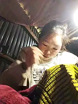 Yiyoongg online show from 03/10/26, 02:27