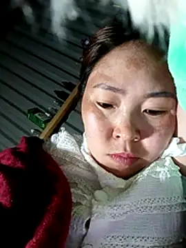 Yiyoongg online show from 03/11/26, 01:17