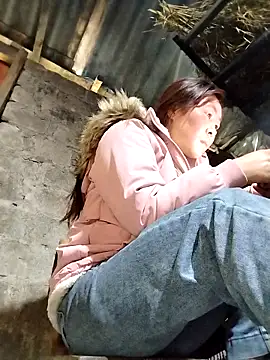 Yiyoongg online show from 03/18/26, 02:58