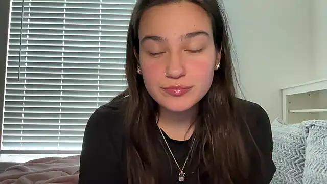 Snapshot of anitayurmoniii chatting on 07/18/26, 11:08 anitayurmoniii online show from 07/18/26, 11:08