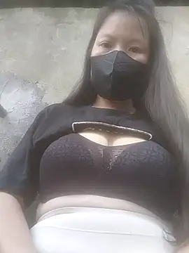 Snapshot of Yang-my- chatting on 02/17/26, 08:33 Yang-my- online show from 02/17/26, 08:33