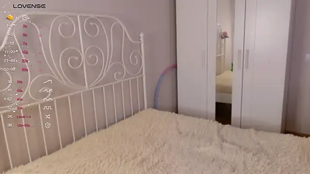 lilMelaniloveis online show from 03/04/26, 07:25