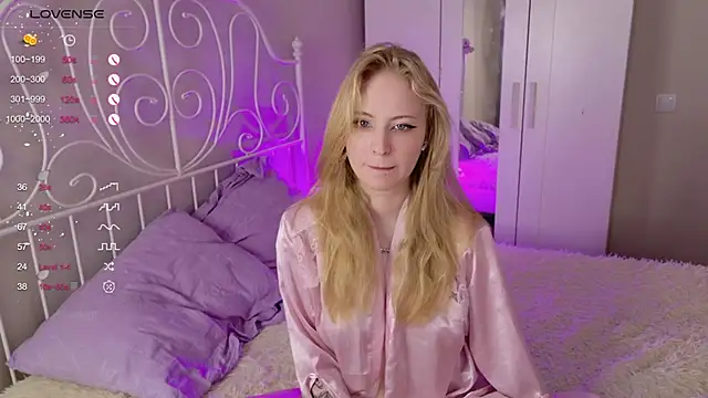 lilMelaniloveis online show from 04/09/26, 07:36