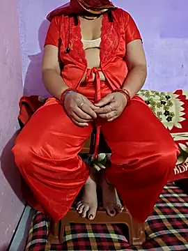 Seductive pooja online show from 03/15/26, 05:52