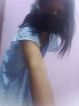Malee S online show from 06/15/26, 04:47