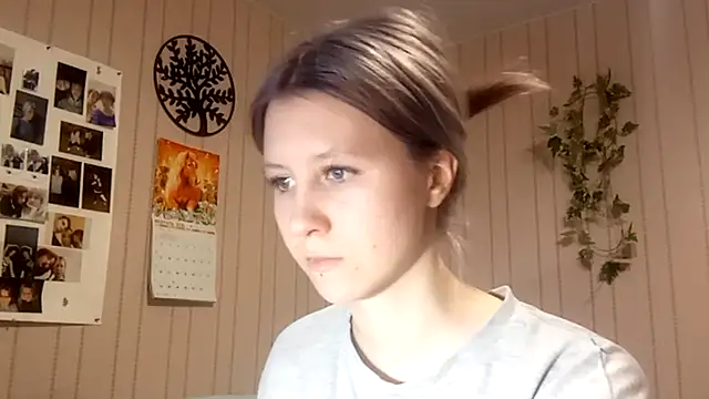 Snapshot of RunawayBr1de chatting on 02/28/26, 03:24 RunawayBr1de online show from 02/28/26, 03:24