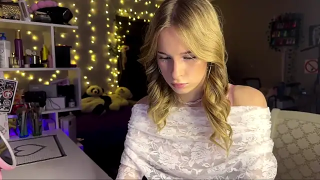 amily sunray online show from 02/14/26, 01:30