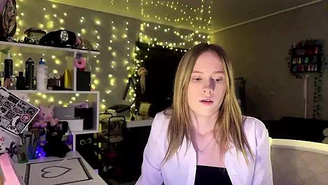 amily sunray online show from 03/05/26, 01:40