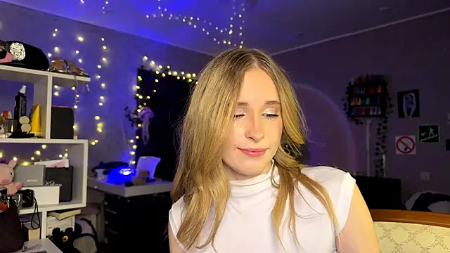 amily sunray online show from 04/16/26, 09:39