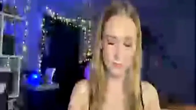 amily sunray online show from 04/21/26, 03:28