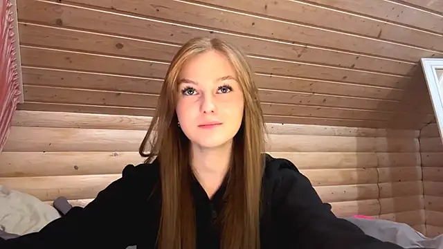 TessSamul online show from 04/23/26, 07:38