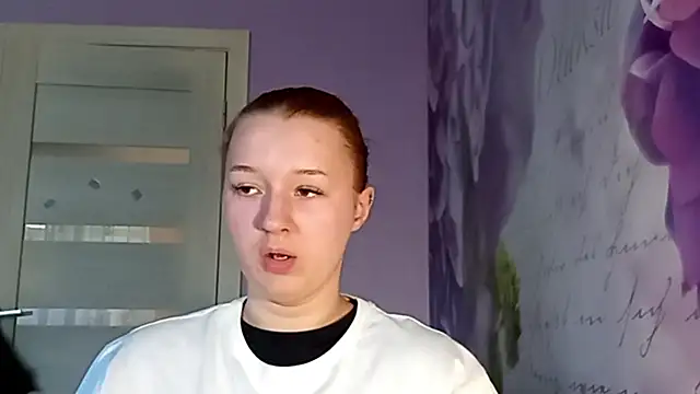 ChantayCambronne online show from 04/26/26, 12:14