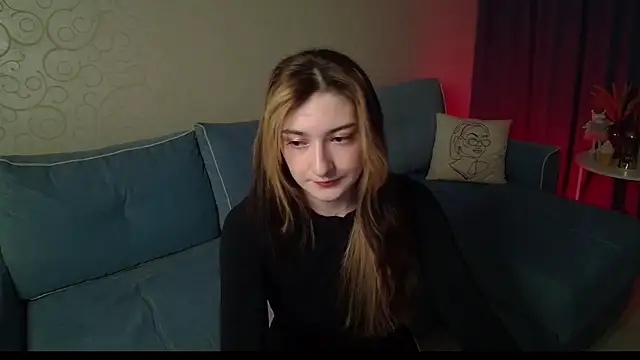 RosieGloom online show from 02/15/26, 06:04