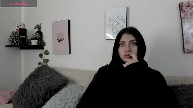 Alexaalove 1 online show from 02/27/26, 12:05