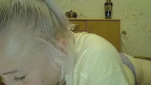 CurvyWild Lady30 online show from 06/08/26, 10:21