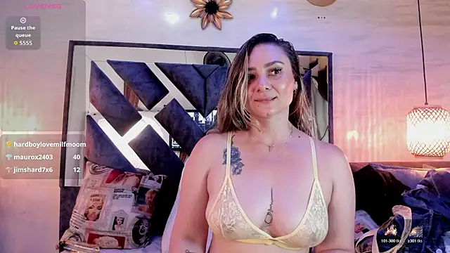 annie vega17  online show from 06/06/26, 12:05