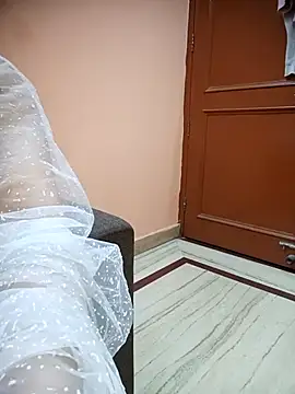 Snapshot of your-ayra chatting on 02/14/26, 06:04 your-ayra online show from 02/14/26, 06:04