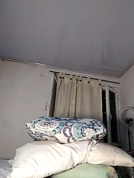 Snapshot of Alannarous chatting on 02/12/26, 11:05 Alannarous online show from 02/12/26, 11:05