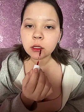 Snapshot of thecuteneighbour chatting on 03/01/26, 08:05 thecuteneighbour online show from 03/01/26, 08:05