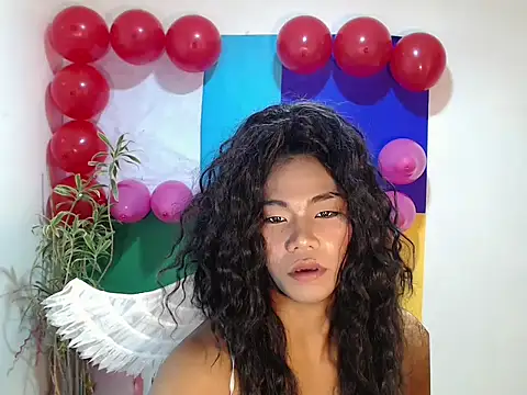 Snapshot of shopiaxox1 chatting on 02/10/26, 03:10 shopiaxox1 online show from 02/10/26, 03:10