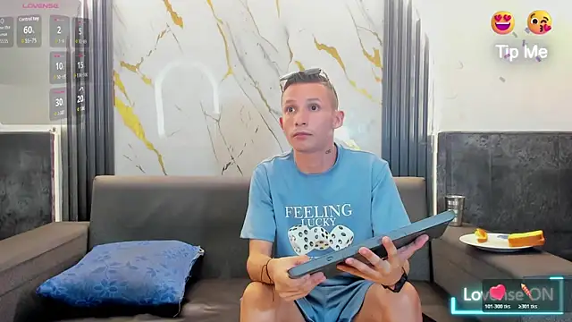 Isaak 26 online show from 03/26/26, 02:39