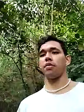 Isaak 26 online show from 04/08/26, 01:33