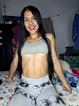 Alannys19 online show from 04/21/26, 04:19