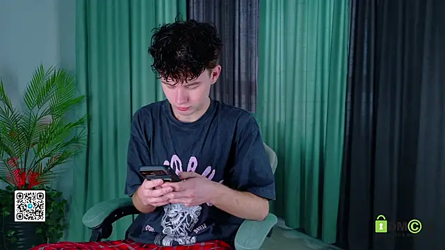 moon Gloww online show from 03/26/26, 02:28