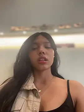 jadelaurent online show from 03/25/26, 04:02