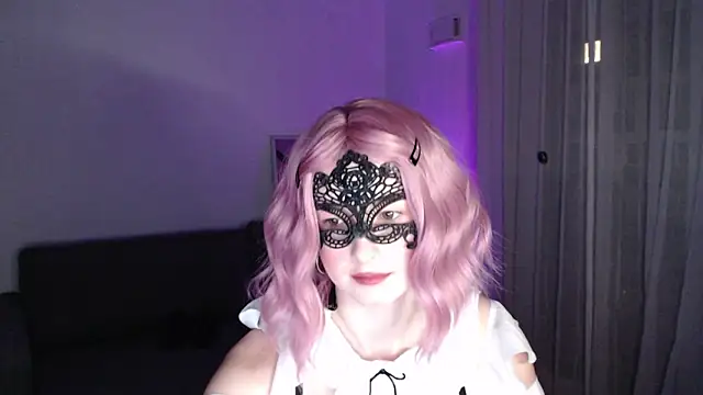 Snapshot of LunaXcherry chatting on 02/25/26, 05:22 LunaXcherry online show from 02/25/26, 05:22