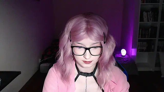 Snapshot of LunaXcherry chatting on 03/02/26, 06:15 LunaXcherry online show from 03/02/26, 06:15