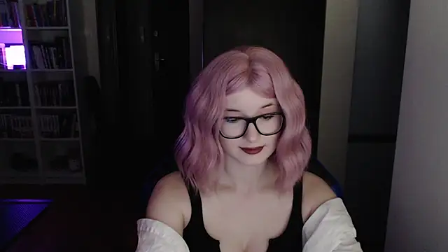 LunaXcherry online show from 03/24/26, 06:46