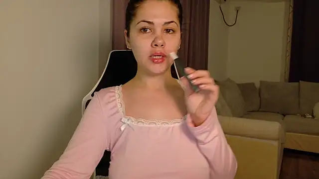 Snapshot of Sofimoon26 chatting on 02/13/26, 04:14 Sofimoon26 online show from 02/13/26, 04:14