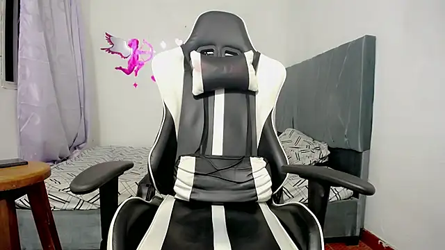 Snapshot of Tuporia6272 chatting on 03/02/26, 06:14 Tuporia6272 online show from 03/02/26, 06:14