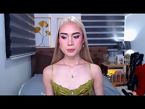 Snapshot of JuicyCockThea chatting on 04/25/26, 01:41 JuicyCockThea online show from 04/25/26, 01:41