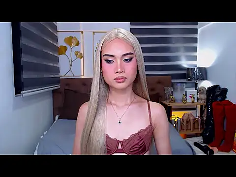Snapshot of JuicyCockThea chatting on 04/29/26, 01:15 JuicyCockThea online show from 04/29/26, 01:15