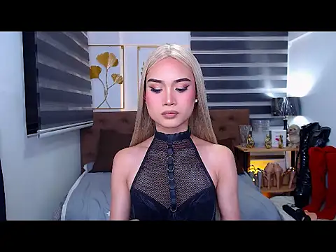 Snapshot of JuicyCockThea chatting on 04/30/26, 02:01 JuicyCockThea online show from 04/30/26, 02:01