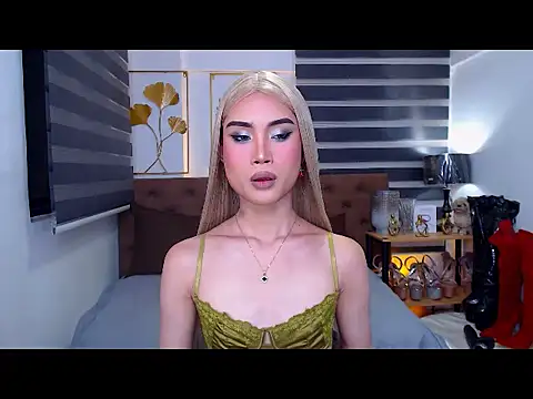 Snapshot of JuicyCockThea chatting on 05/26/26, 02:13 JuicyCockThea online show from 05/26/26, 02:13