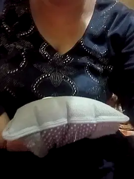 Snapshot of Simran_008 chatting on 02/10/26, 10:36 Simran 008 online show from 02/10/26, 10:36