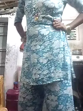 Snapshot of telugusailaja chatting on 02/10/26, 07:18 telugusailaja online show from 02/10/26, 07:18