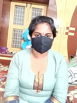 Snapshot of telugupriya__ chatting on 02/20/26, 02:39 telugupriya online show from 02/20/26, 02:39