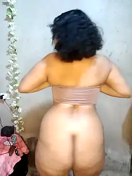 amandaa 21 online show from 04/24/26, 03:42