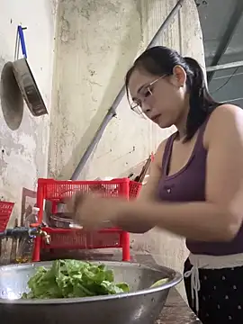 AYW-217 online show from 02/25/26, 03:38