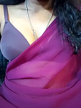 Snapshot of manu_sexy_ chatting on 02/15/26, 11:08 manu sexy online show from 02/15/26, 11:08