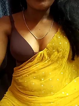 Snapshot of manu_sexy_ chatting on 02/22/26, 05:33 manu sexy online show from 02/22/26, 05:33