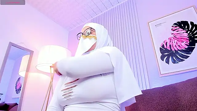 Snapshot of Ali_sanbur chatting on 02/18/26, 02:18 Ali sanbur online show from 02/18/26, 02:18